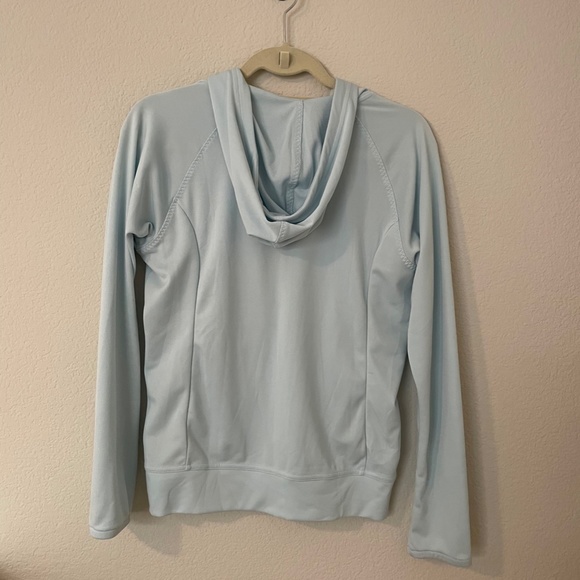 Lightly Worn Patagonia Women's Coastal Hideaway Suncover Hoody - Picture 3 of 3